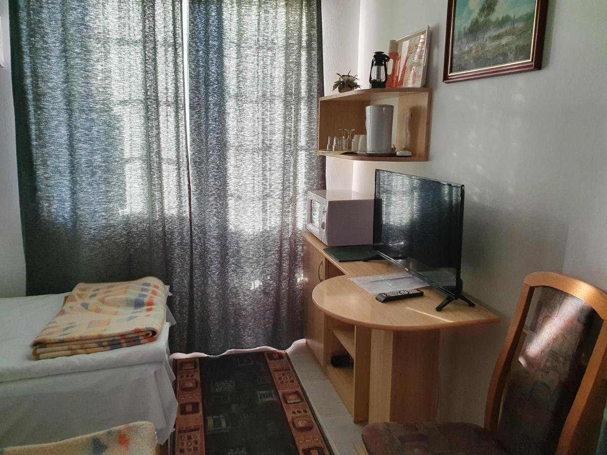 Gala Panzio Hotel Simontornya Екстериор снимка